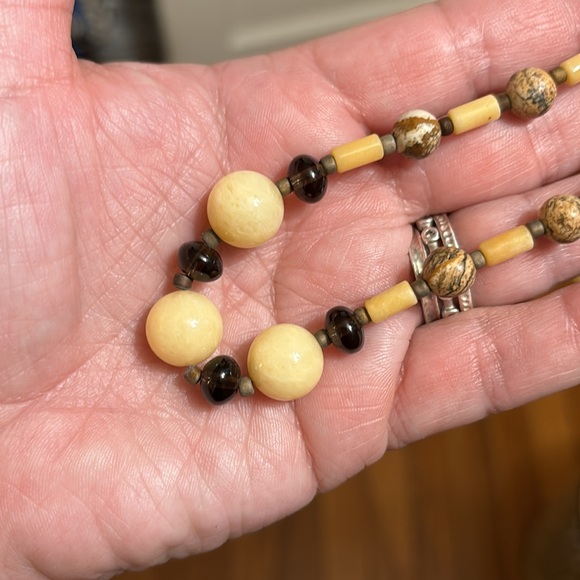 Handmade Beaded Necklace with Earrings - Picture 5 of 5